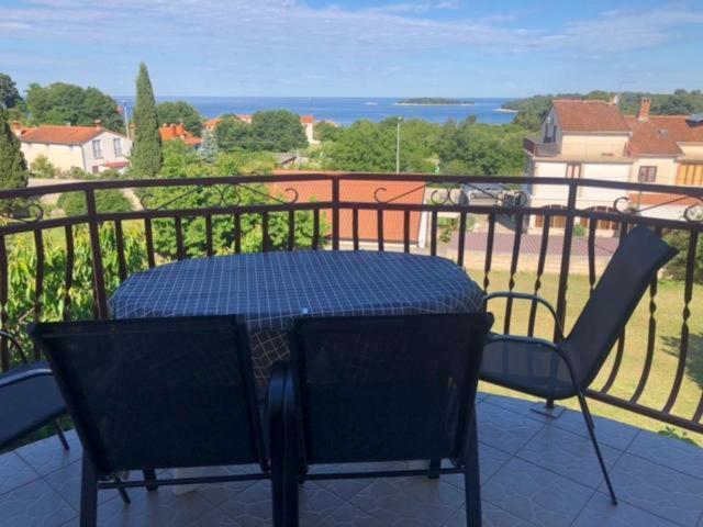 Apartman Sara Rovinj Exterior foto